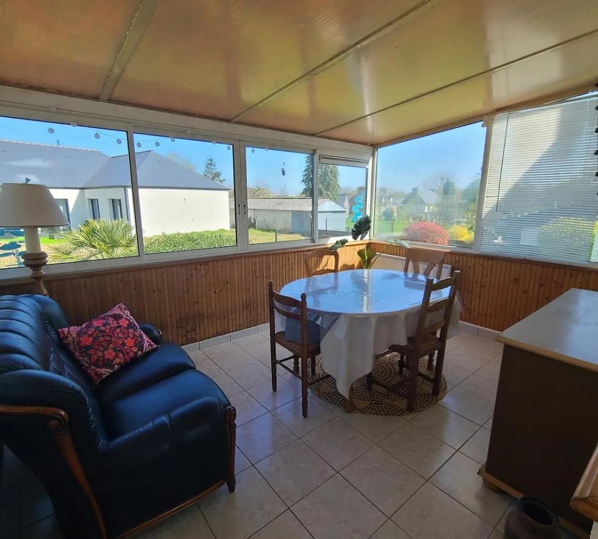 別荘 Maison De Campagne A 12 Min De La Premiere Plage Pluduno フランス